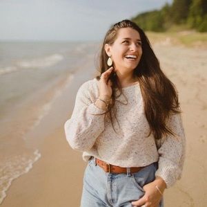 Meet your Posher, Joelle